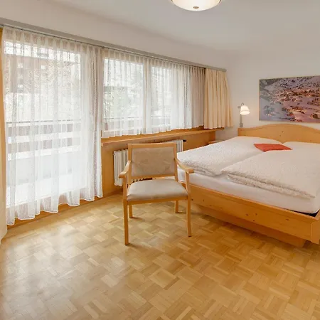 Parnass Szálloda 3*