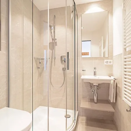 ホテル パルナス 3*