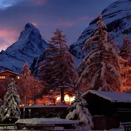 パルナス ホテル 3*