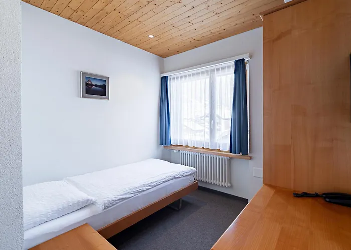 파르나스 호텔 3*