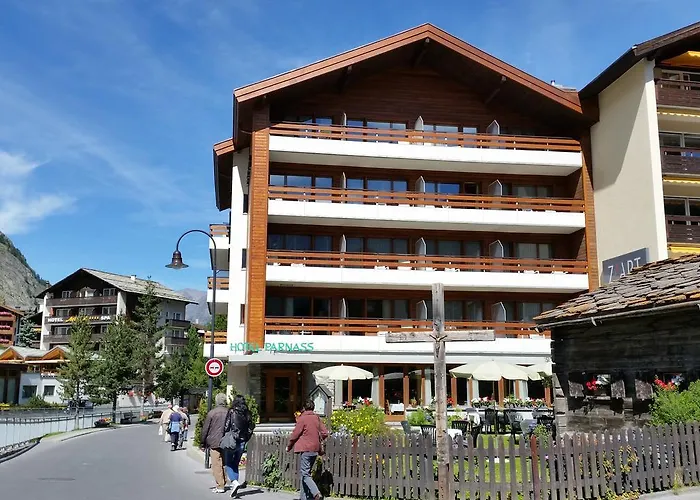 Parnass فندق