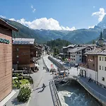 Parnass Hotel 3*