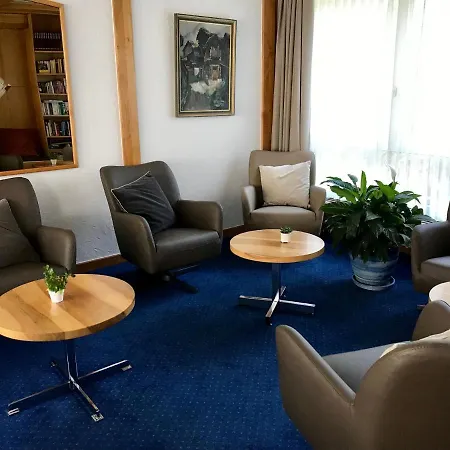 Hotel Parnass 3*