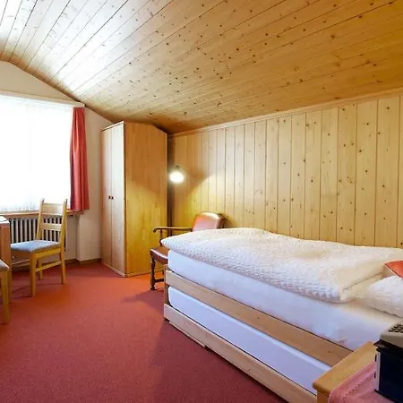 Hotel Parnass 3*